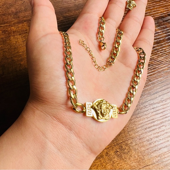 18K Gold Plated Versace Women jewelry Set Chain Necklace Bracelet and Earrings - Picture 13 of 17